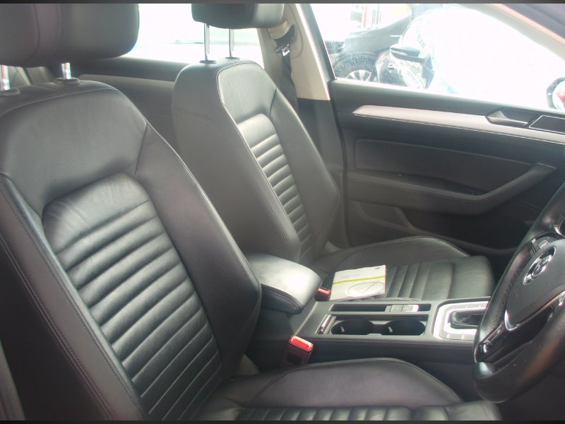 VOLKSWAGEN PASSAT 2.0 TDI BLUEMOTION TECH SE BUSINESS ESTATE 5DR DIESEL DSG EURO 6...